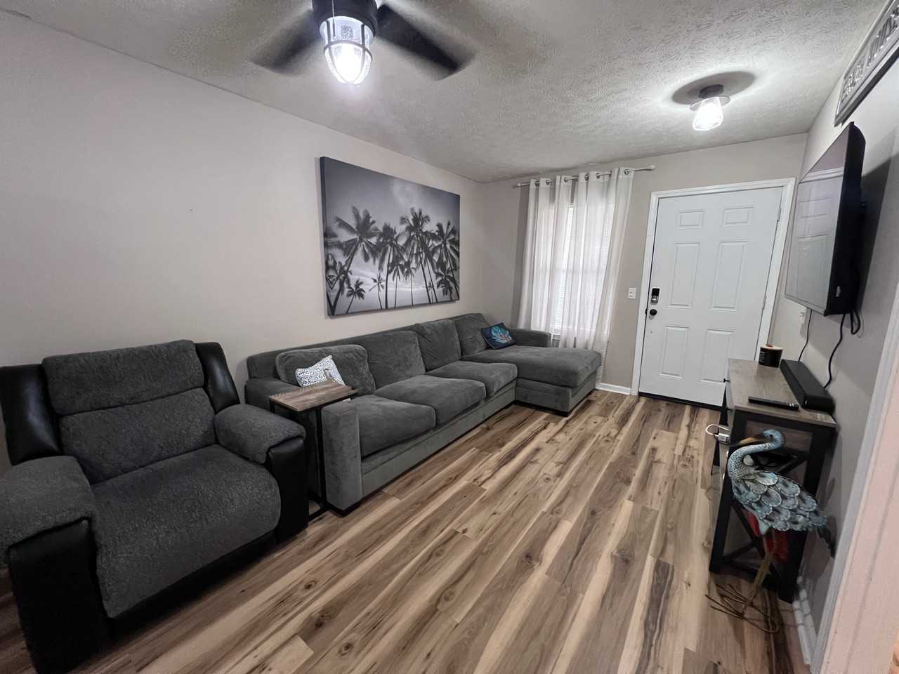 2526 Laurie Ave #B - Photo 4 of 14