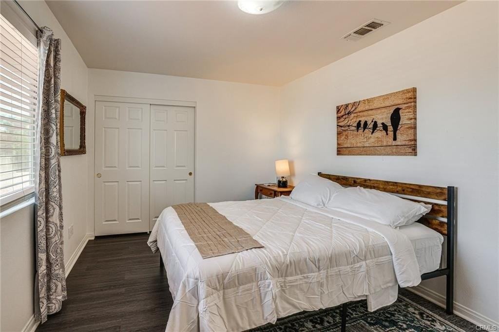 8523 Barberry Ave - Photo 3 of 12
