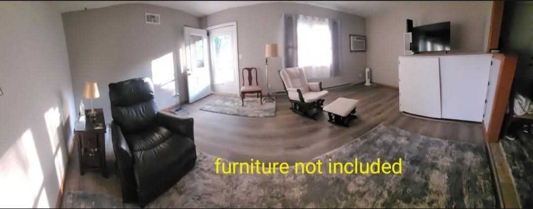 505 Kendall St - Photo 5 of 8