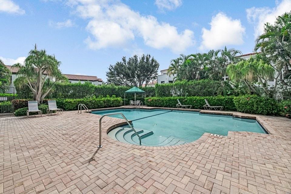 6670 Villa Sonrisa Dr - Photo 3 of 8