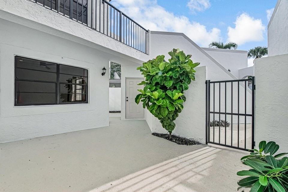 6670 Villa Sonrisa Dr - Photo 6 of 8