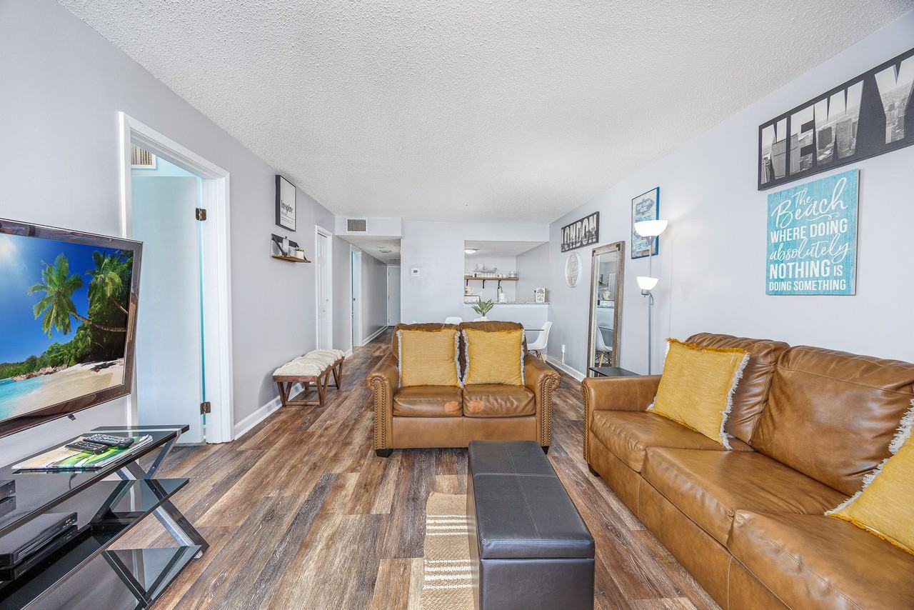 601 Mitchell Dr #404 - Photo 2 of 20