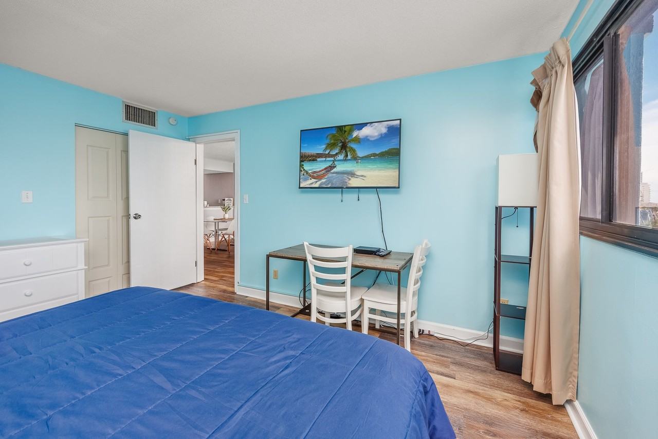 601 Mitchell Dr #404 - Photo 5 of 20