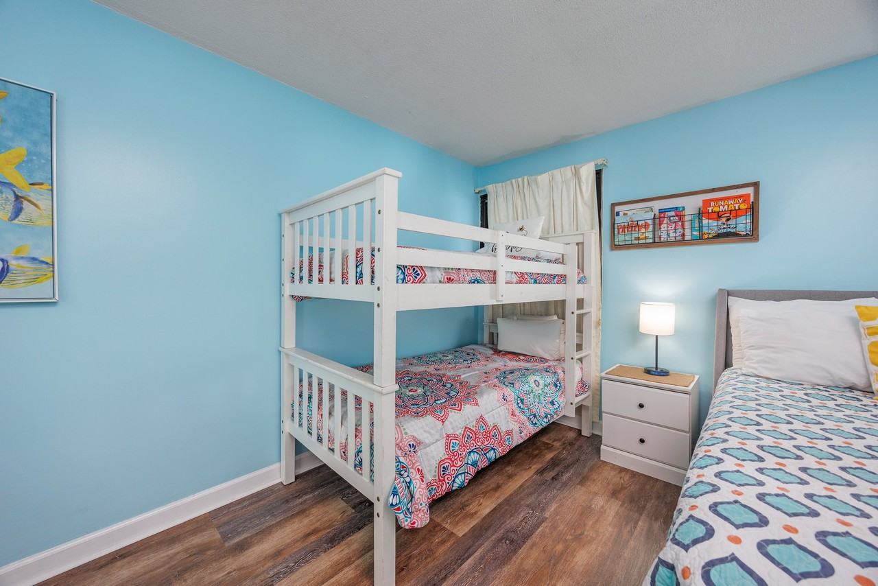 601 Mitchell Dr #404 - Photo 6 of 20