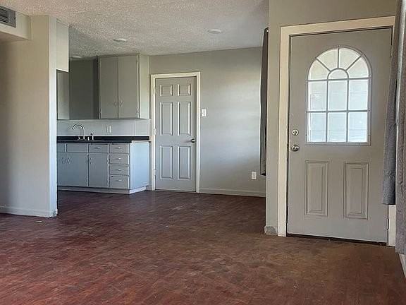 23052 Audette St - Photo 5 of 5