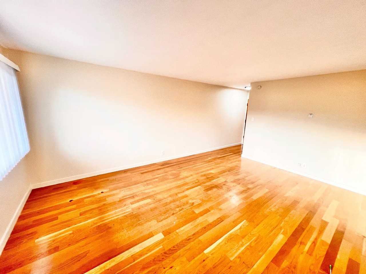 152 Jackson Ave #102 - Photo 3 of 8