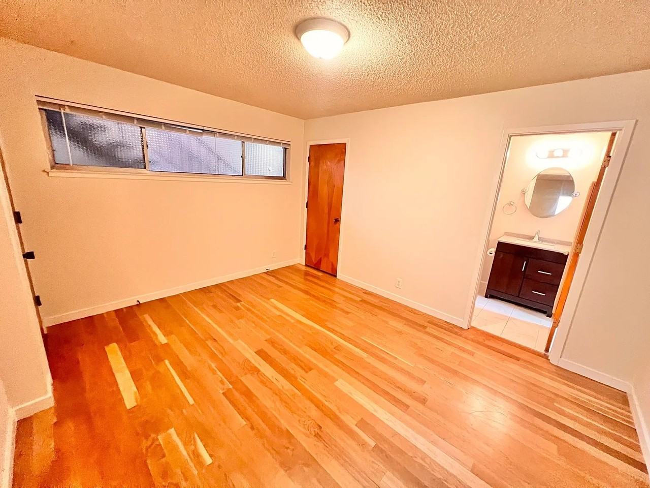 152 Jackson Ave #102 - Photo 4 of 8