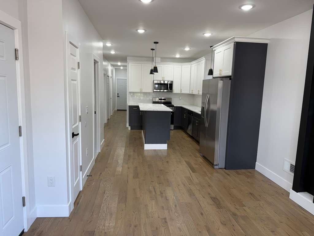 57 Montgomery Ave #1 - Photo 5 of 10