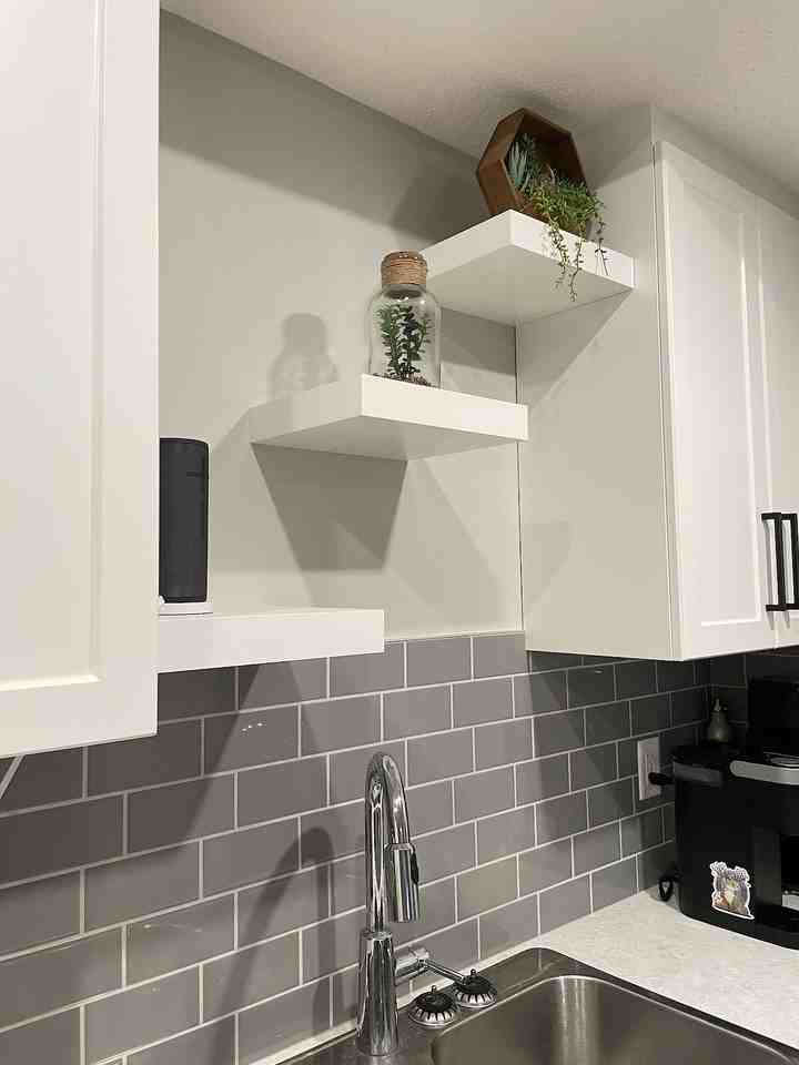 106 Lucas Hts Nw - Photo 3 of 37