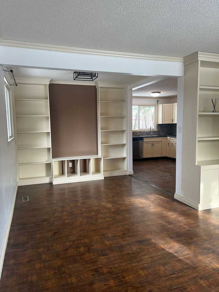 10 Glencoe Blvd - Photo 3 of 17