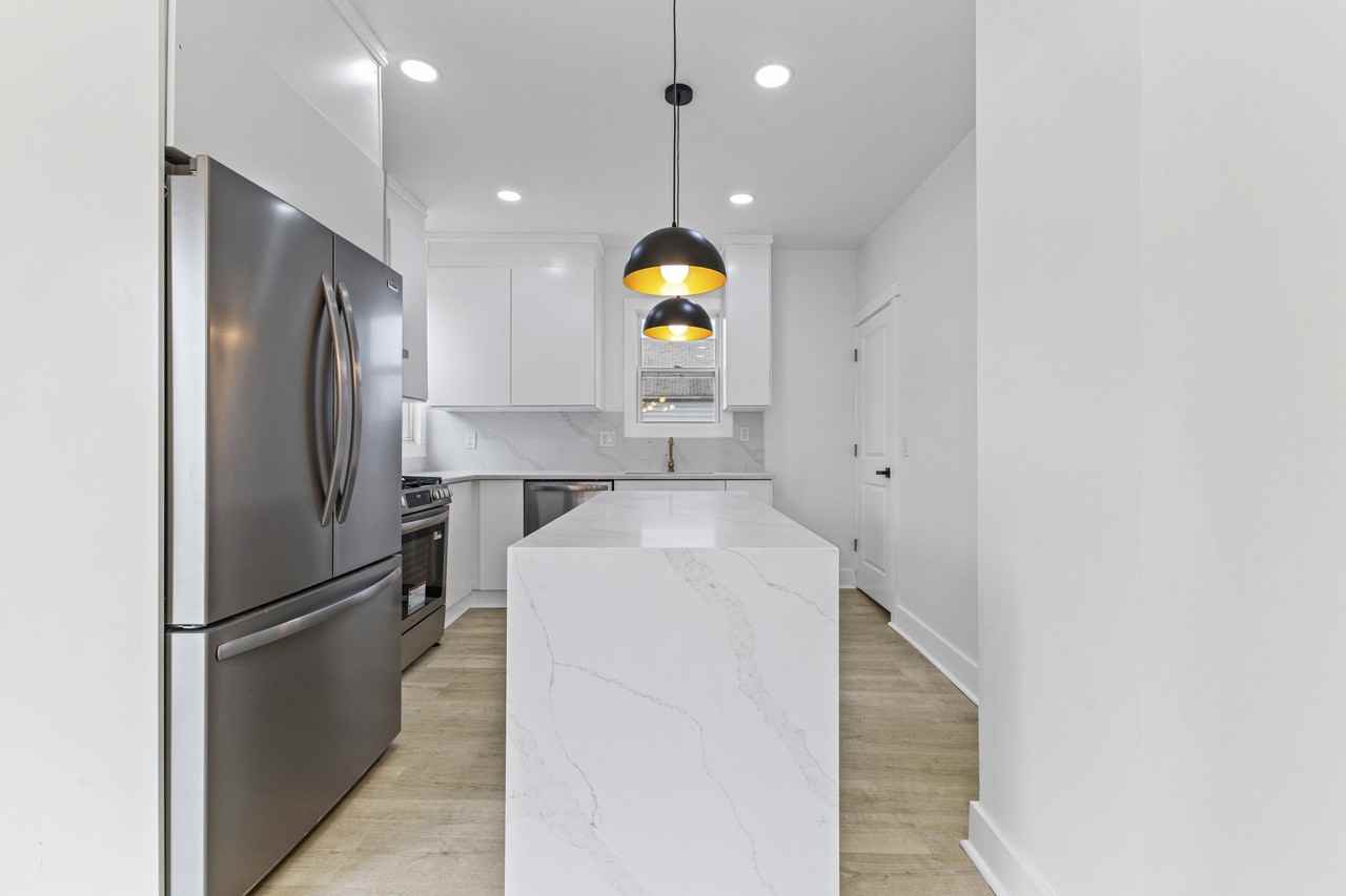 2554 Parker St #NA - Photo 5 of 13
