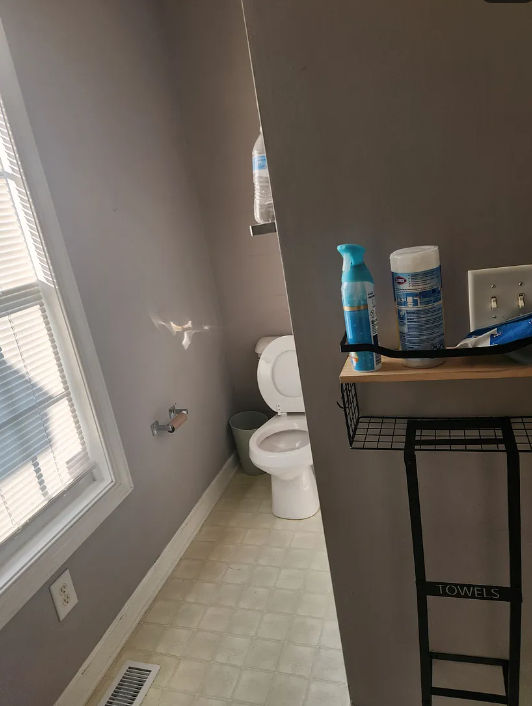 1402 Corbett Ave Ne #NA - Photo 4 of 12