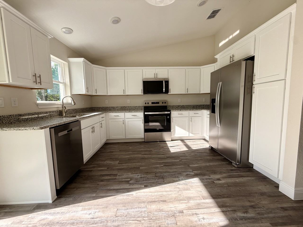 95 Dogwood Cir #NA - Photo 2 of 9