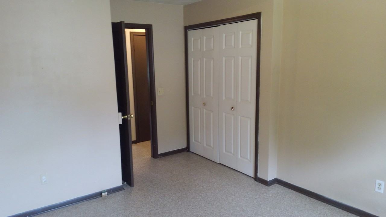 182 Stoddard Ave #182 - Photo 5 of 11
