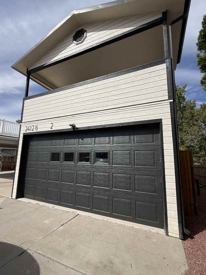 2412 1/2 Hidden Valley Dr #2 - Photo 5 of 10