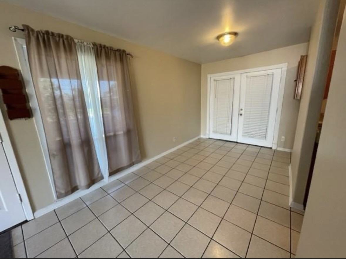 2115 Benoit Pl #NA - Photo 3 of 9