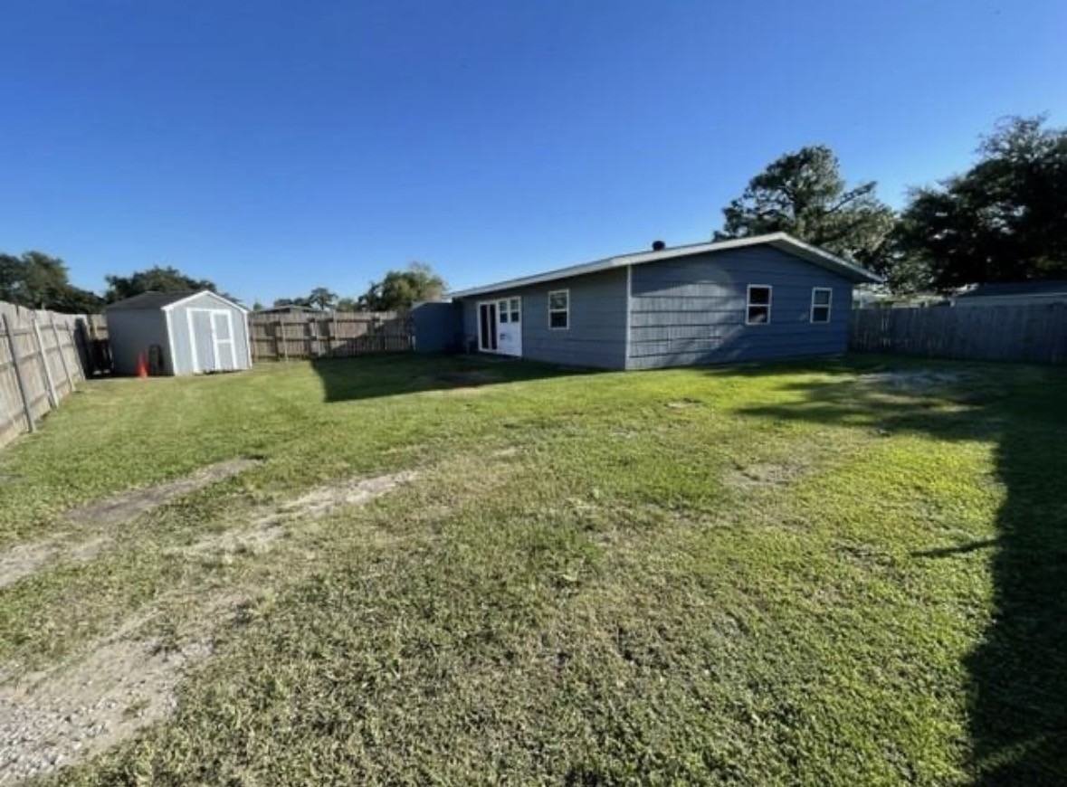 2115 Benoit Pl #NA - Photo 4 of 9