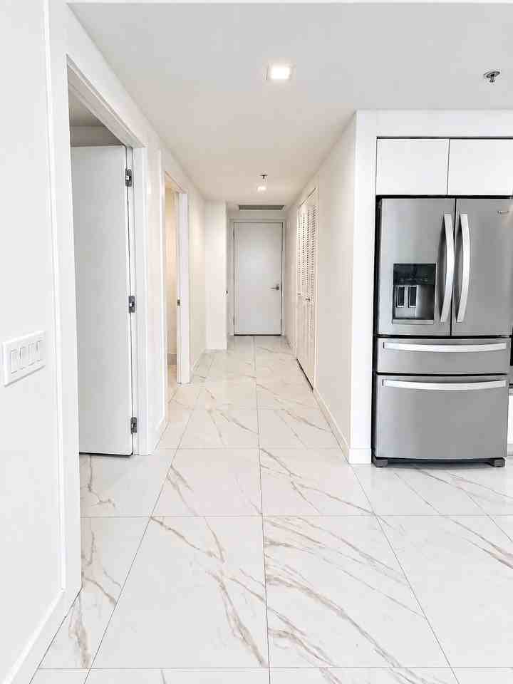 1000 E Hallandale Beach Blvd #1007 - Photo 3 of 27