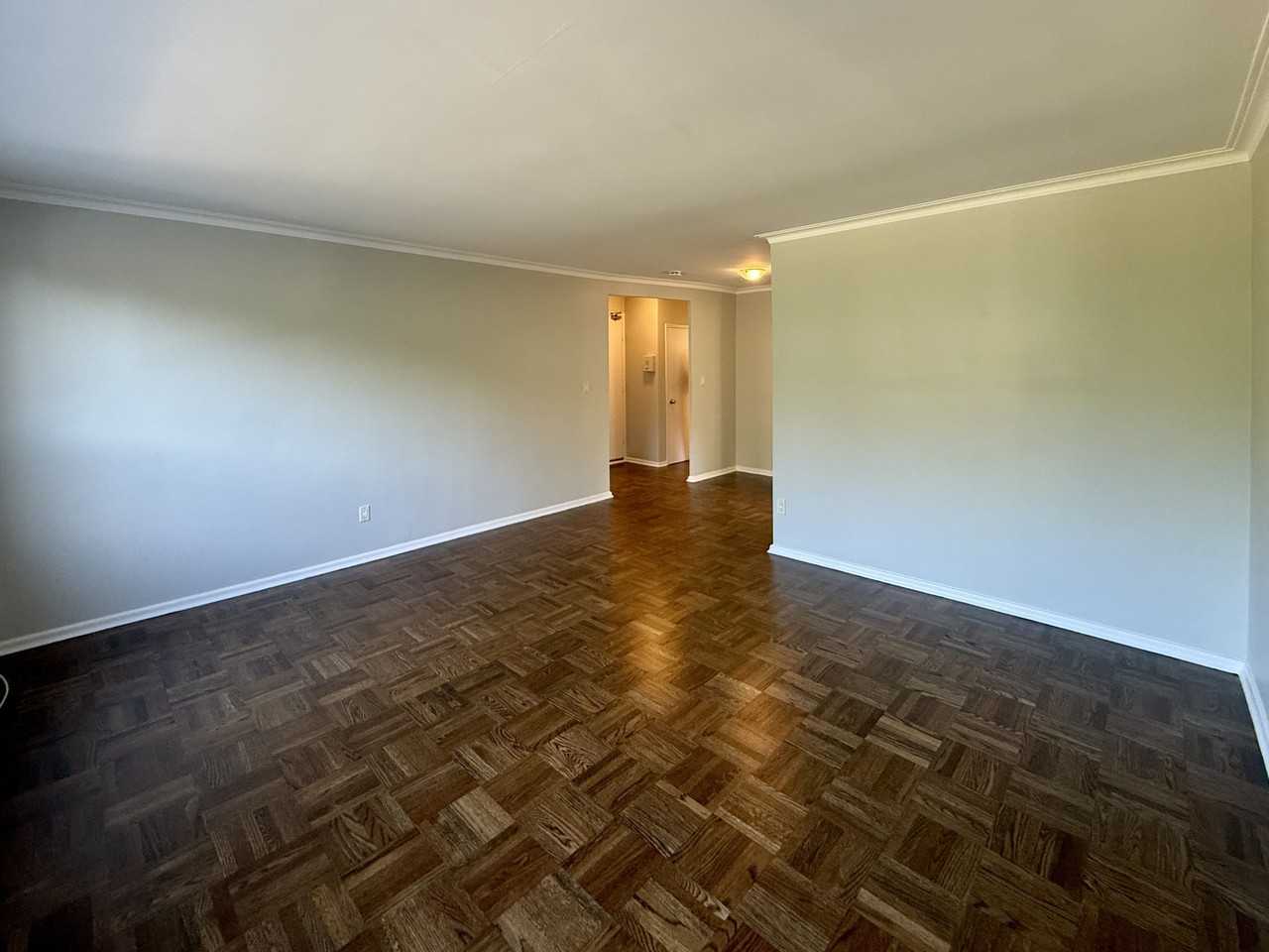 1299 Bayview Avenue - Photo 4 of 17