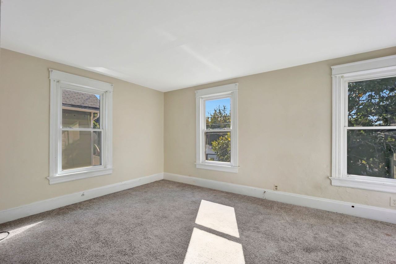 111 S Edgewood Ave #NA - Photo 6 of 19
