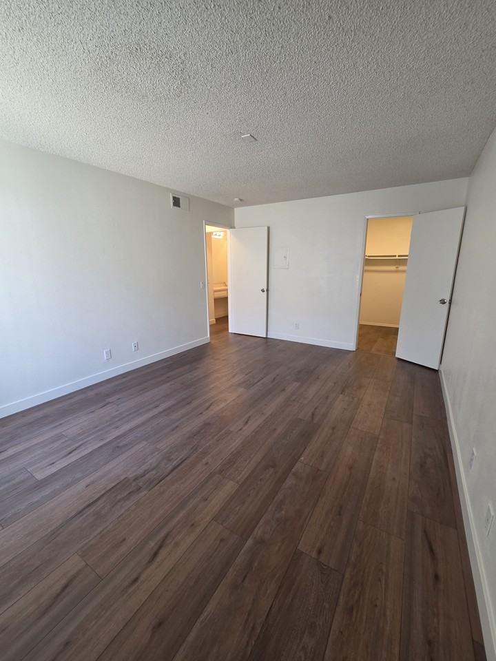 600 West 3rd Street #A312 - Photo 6 of 12