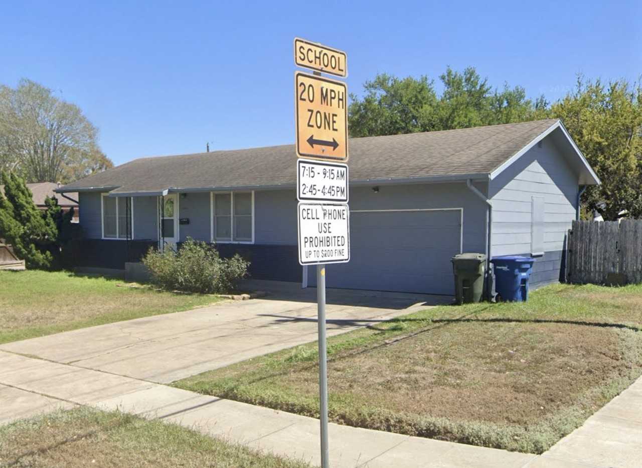 1049 Driftwood Pl #NA - Photo 2 of 12