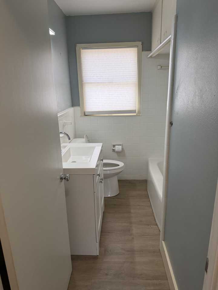 1049 Driftwood Pl #NA - Photo 7 of 12