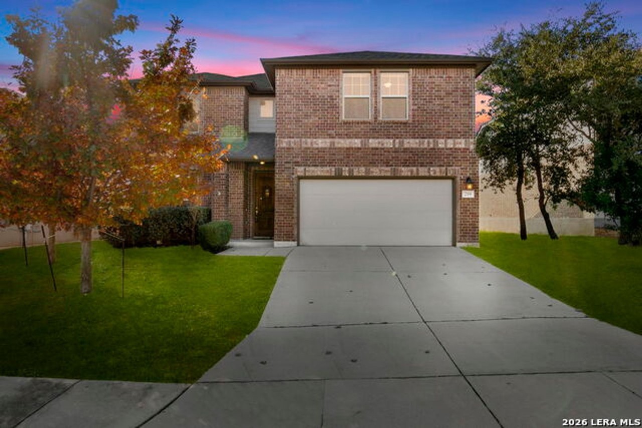 219 Lucchese St - Photo 3 of 35