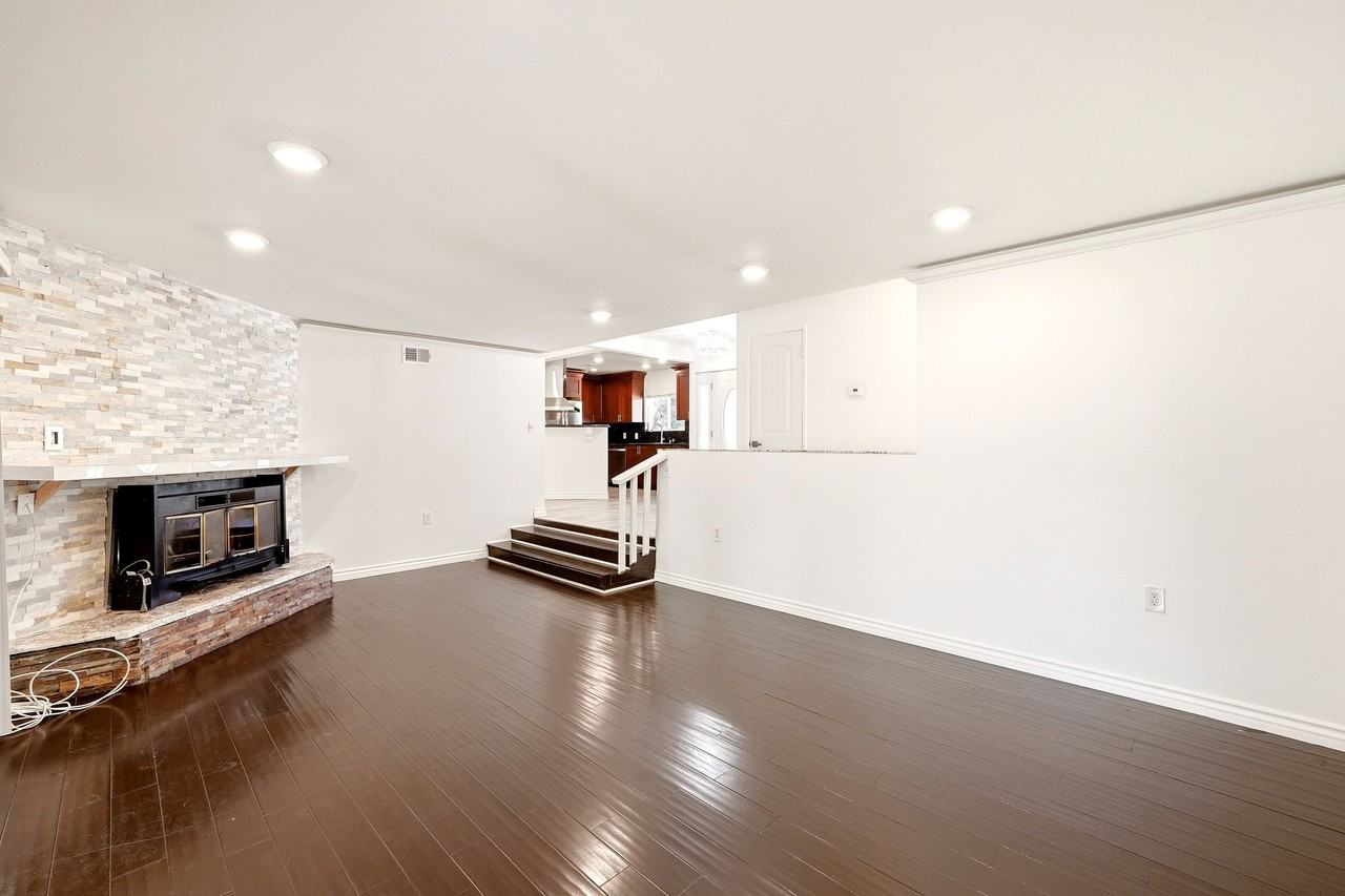 4388 Bellflower Drive - Photo 4 of 26