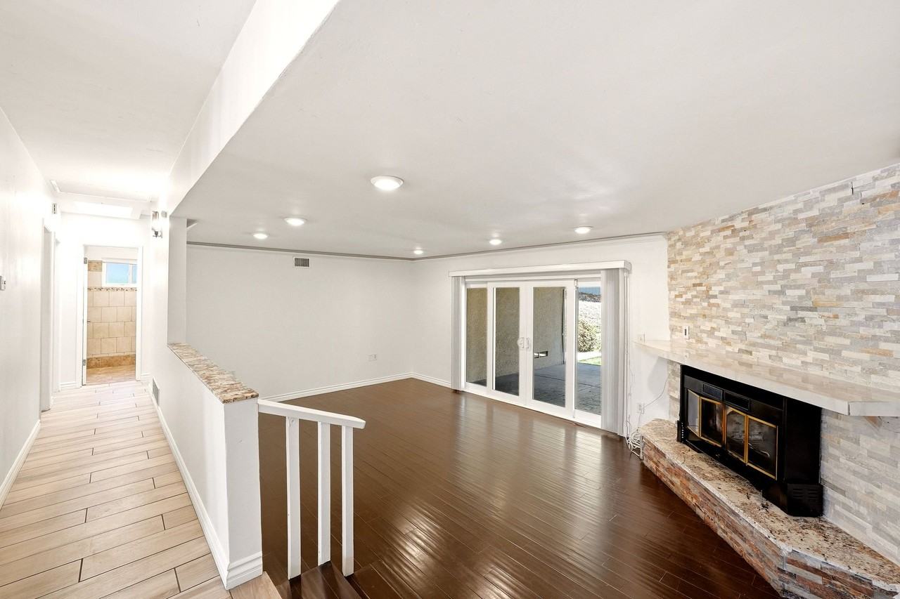 4388 Bellflower Drive - Photo 7 of 26