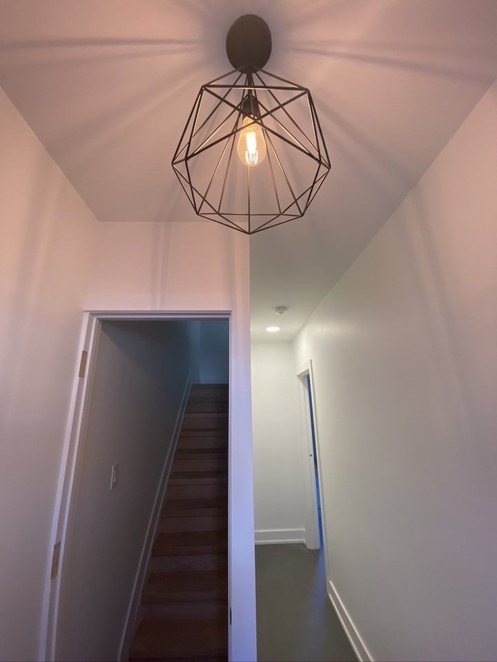 1118 Dufferin St - Photo 6 of 12