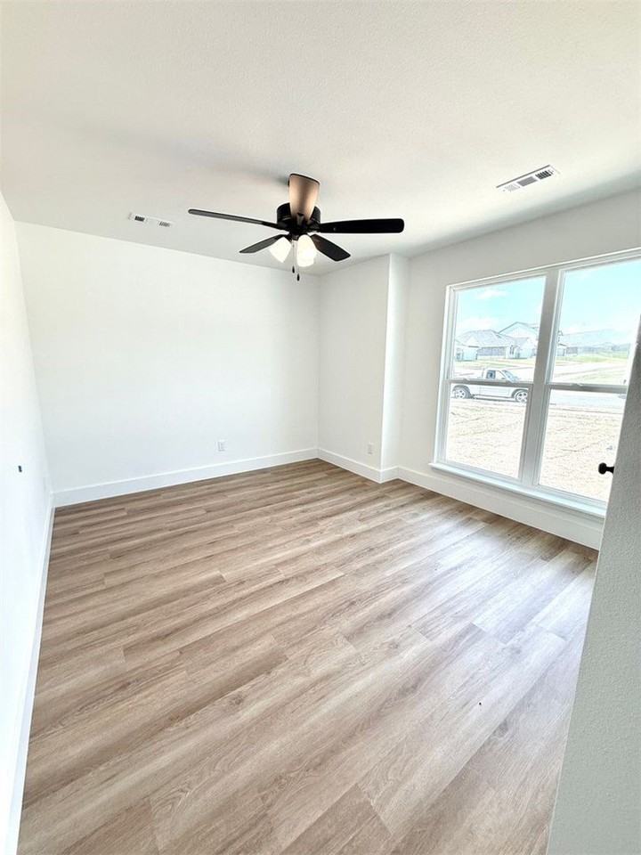 2857 Roe Deer St - Photo 2 of 17