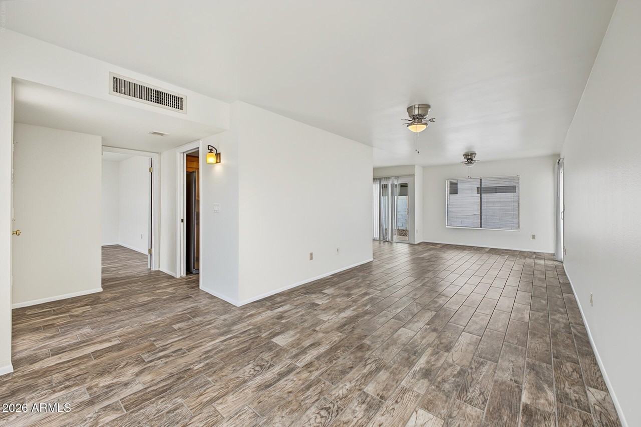 932 E Michigan Ave - Photo 6 of 18