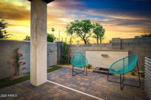 featured image of 1825 N 43rd Ter