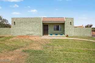 803 E Cochise Dr - Photo 1 of 1