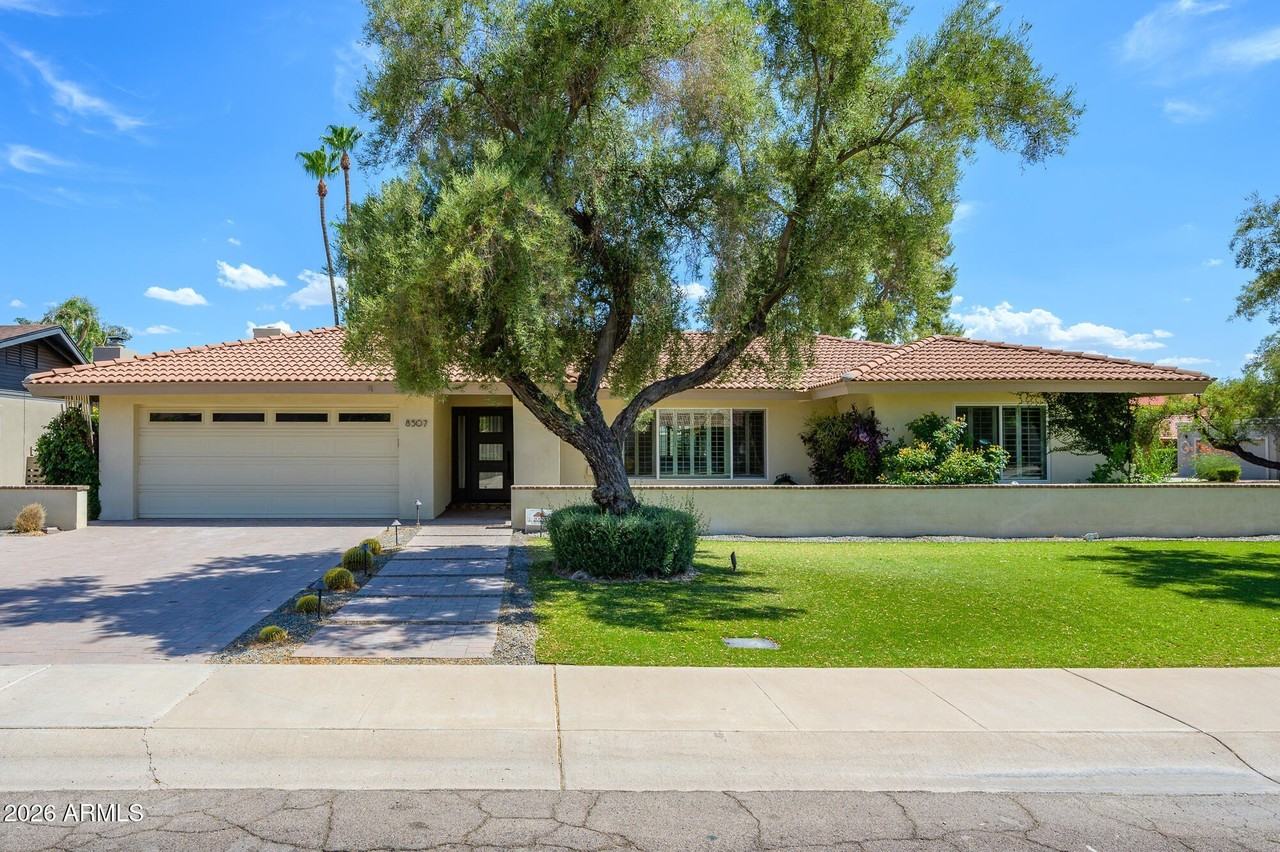 8507 E San Felipe Dr - Photo 2 of 35