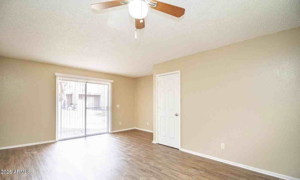 2802 E Monte Cristo Ave #101 - Photo 3 of 9