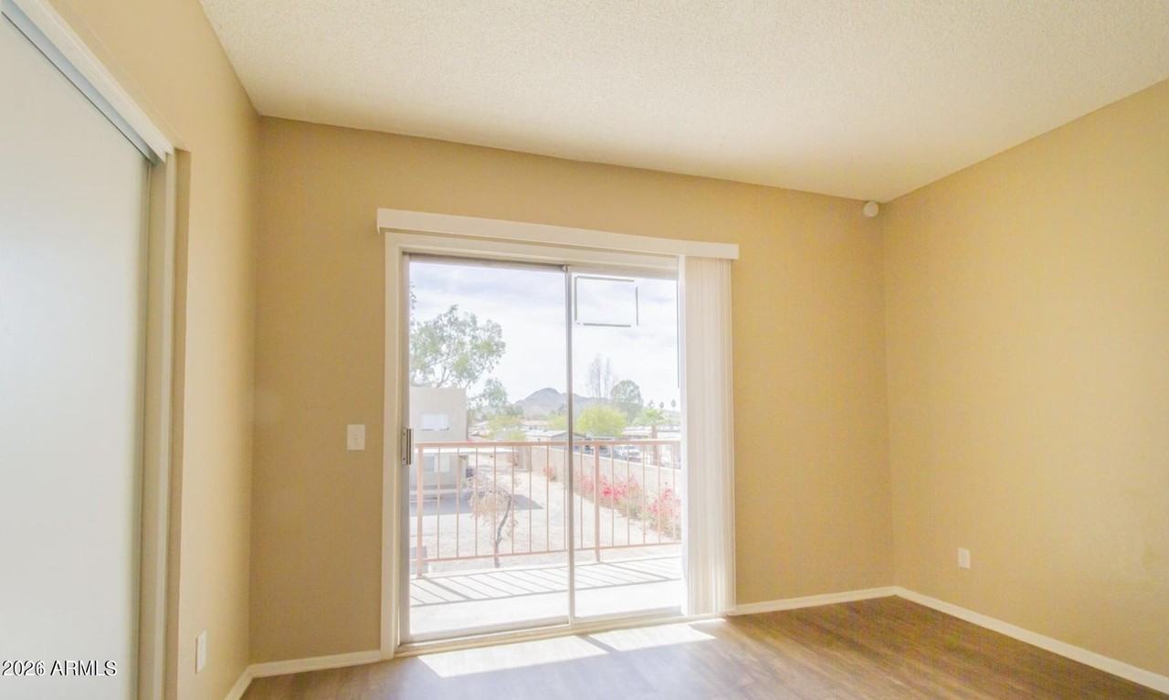 2802 E Monte Cristo Ave #101 - Photo 6 of 9