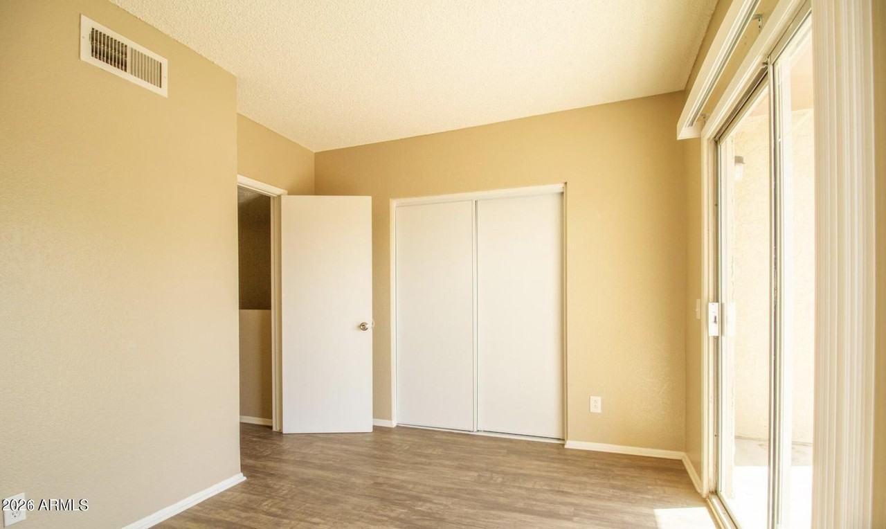 2802 E Monte Cristo Ave #101 - Photo 7 of 9