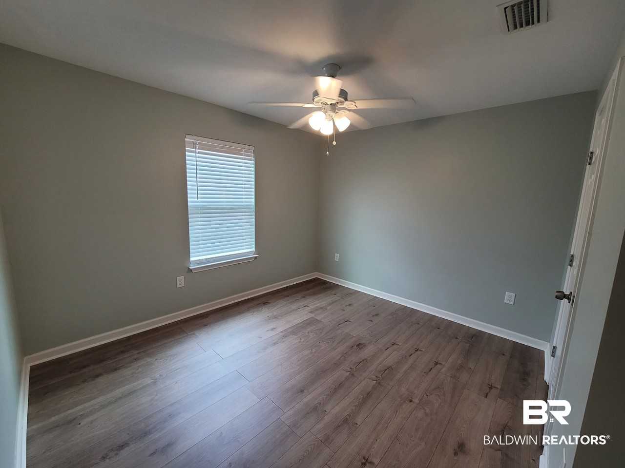 15130 Marem Dr - Photo 4 of 8