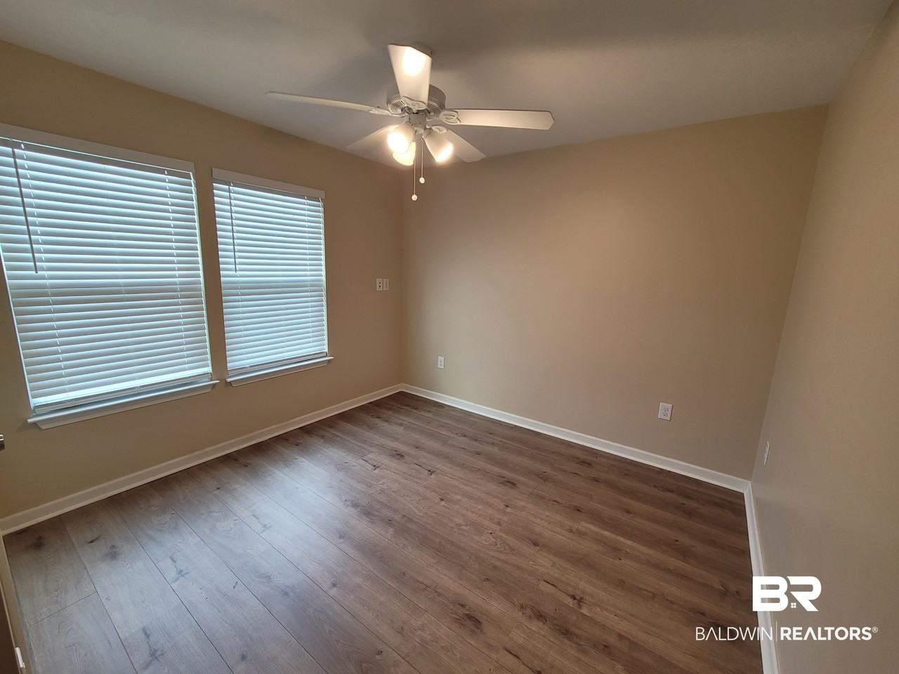 15130 Marem Dr - Photo 7 of 8
