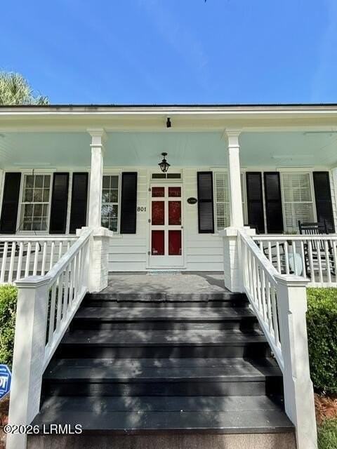 801 Duke St - Photo 2 of 50