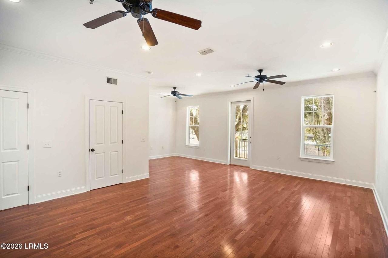 828 Paris Ave #B - Photo 7 of 25