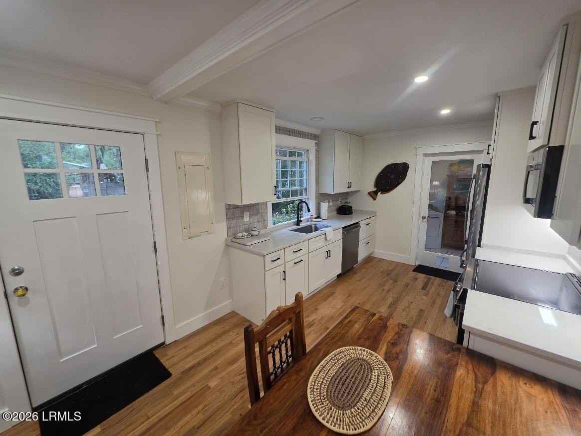 1213 16th St - Photo 2 of 44