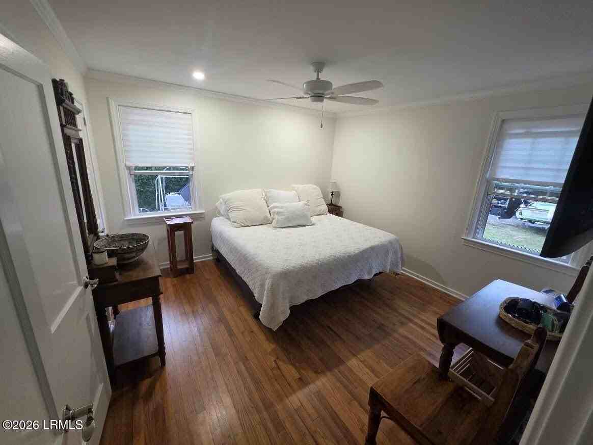 1213 16th St - Photo 7 of 44