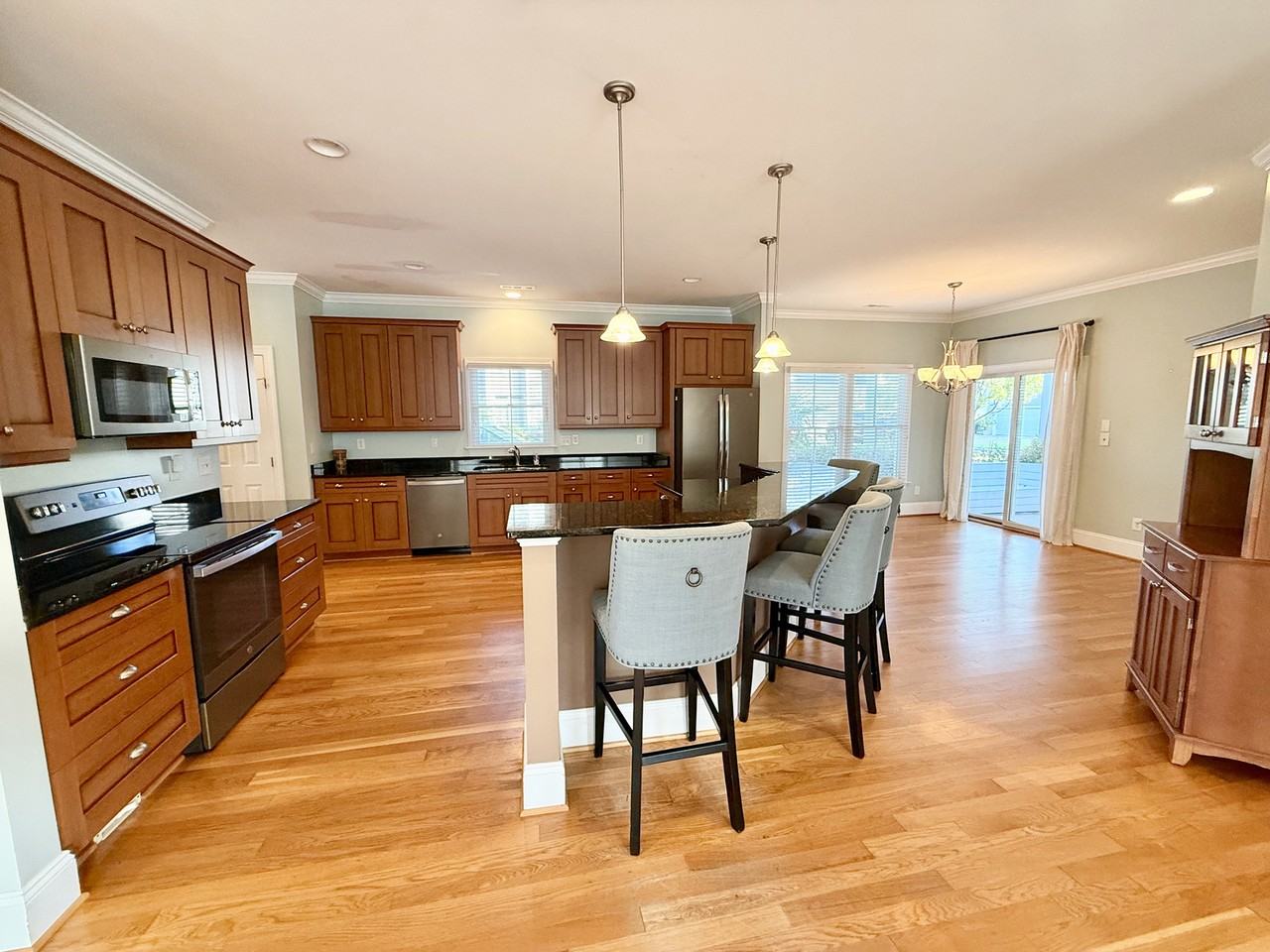 4228 Pine Hollow Dr #1 - Photo 3 of 10
