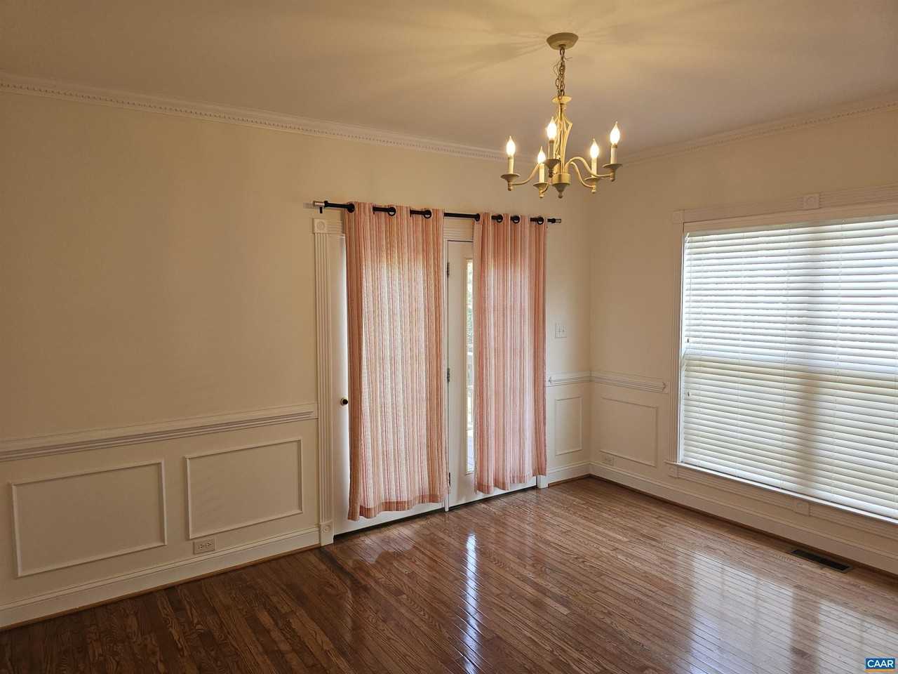 134 Deerwood Dr - Photo 7 of 24