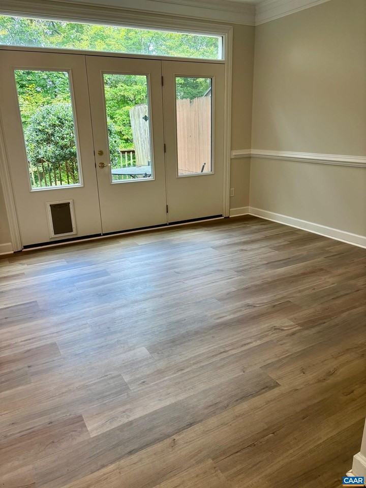1270 Chatham Rdg - Photo 7 of 19