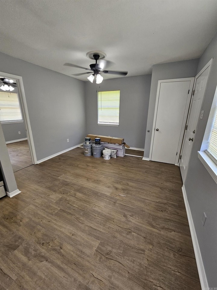 1413 (address hidden) - Photo 3 of 11