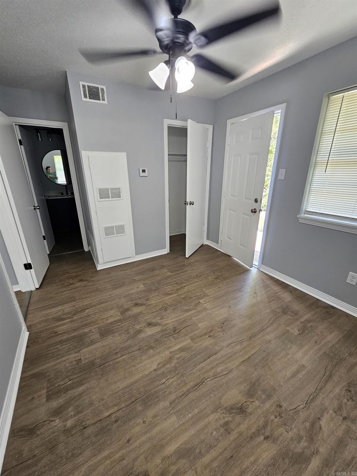 1413 (address hidden) - Photo 7 of 11